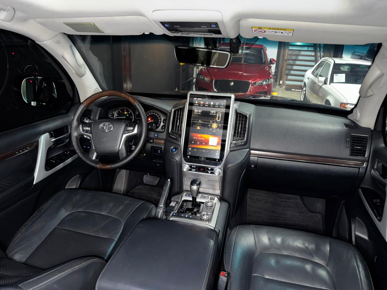 Toyota Land Cruiser LC 200 2016 VX Diesel 4.5