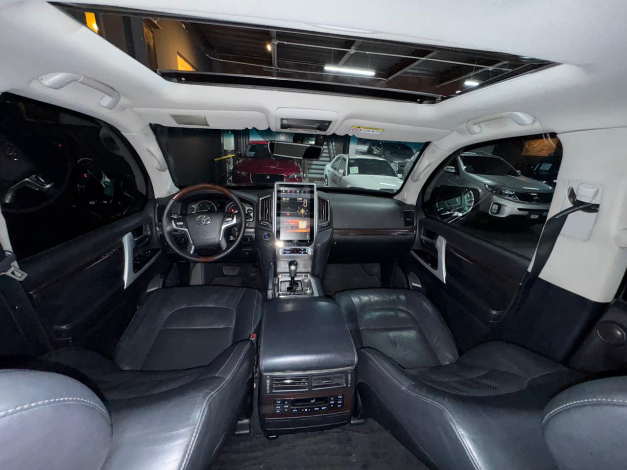 Toyota Land Cruiser LC 200 2016 VX Diesel 4.5