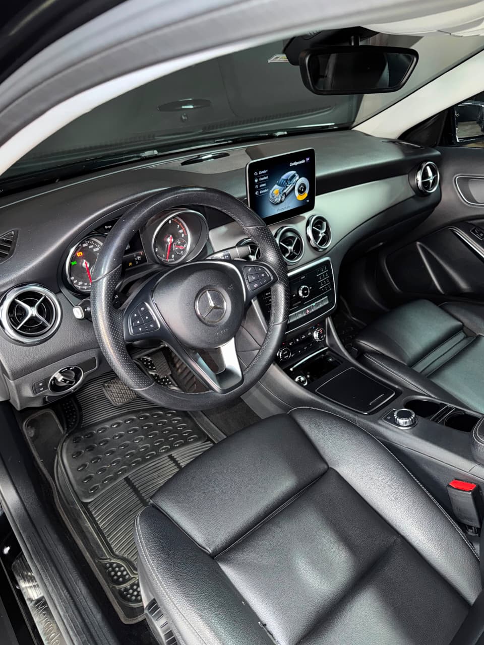 Mercedes Benz GLa 200 2020