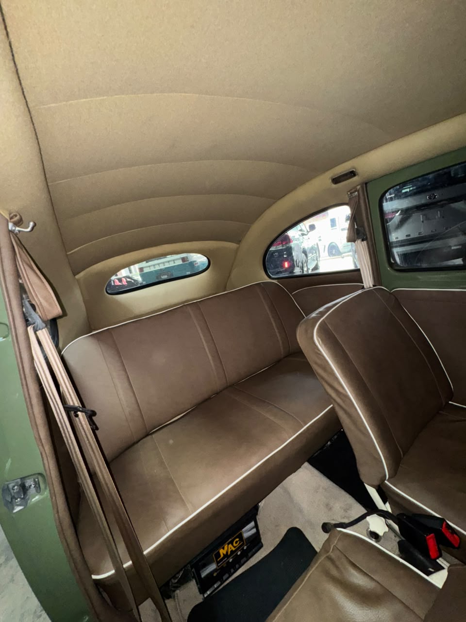 VOLKSWAGEN ESCARABAJO 1953