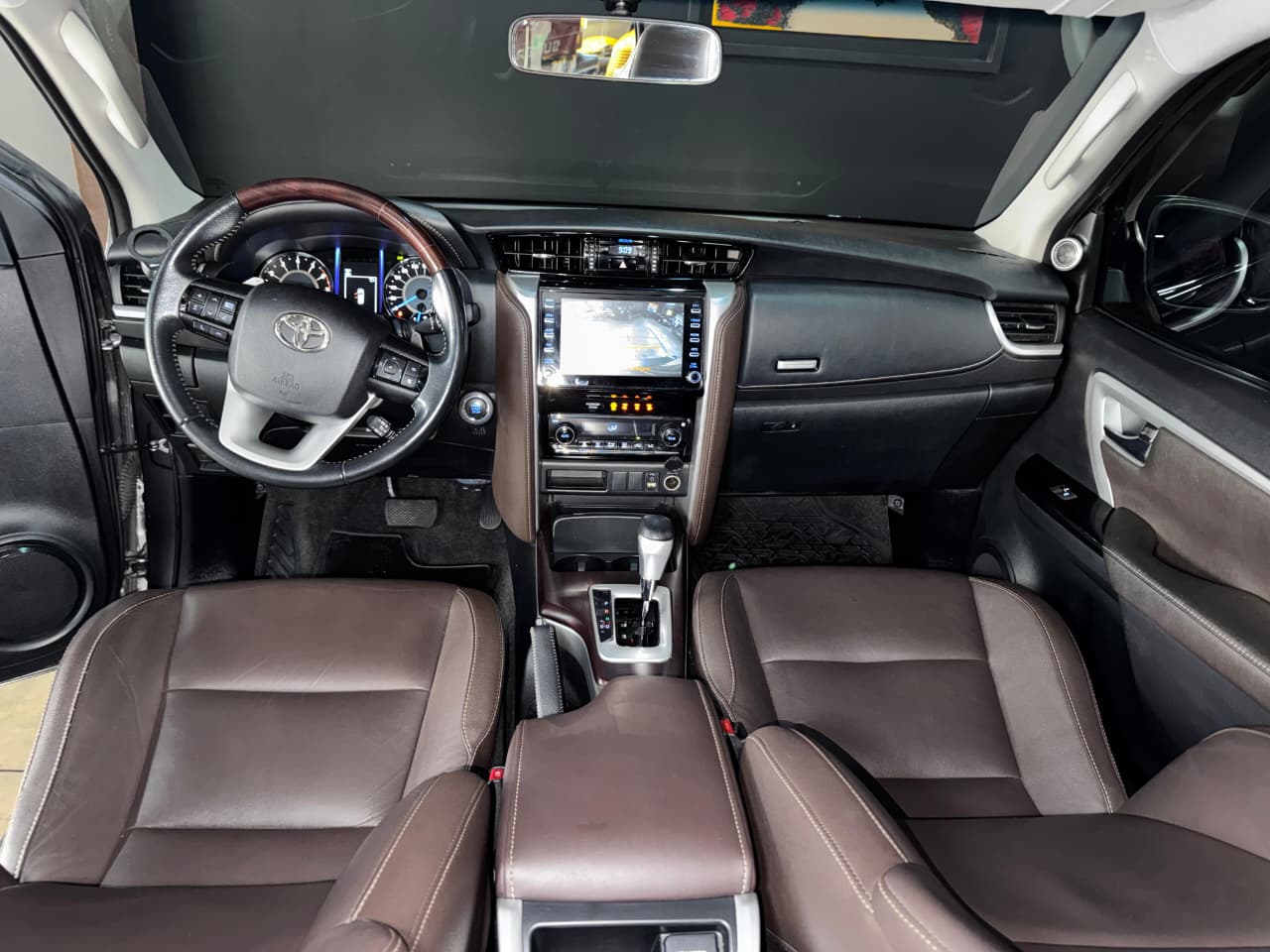 TOYOTA FORTUNER SRV 2.7 2020